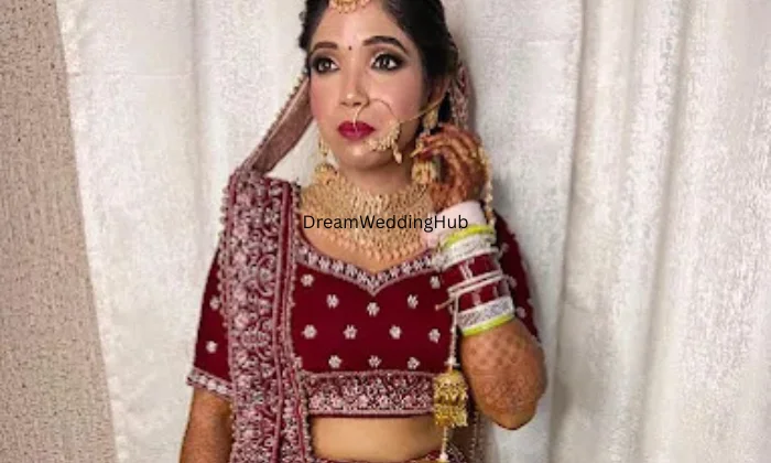 Shamsher Hair  Beauty MakeUP